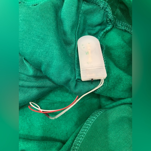 NWT Santa Claus, light up sweater green XL - Picture 5 of 6